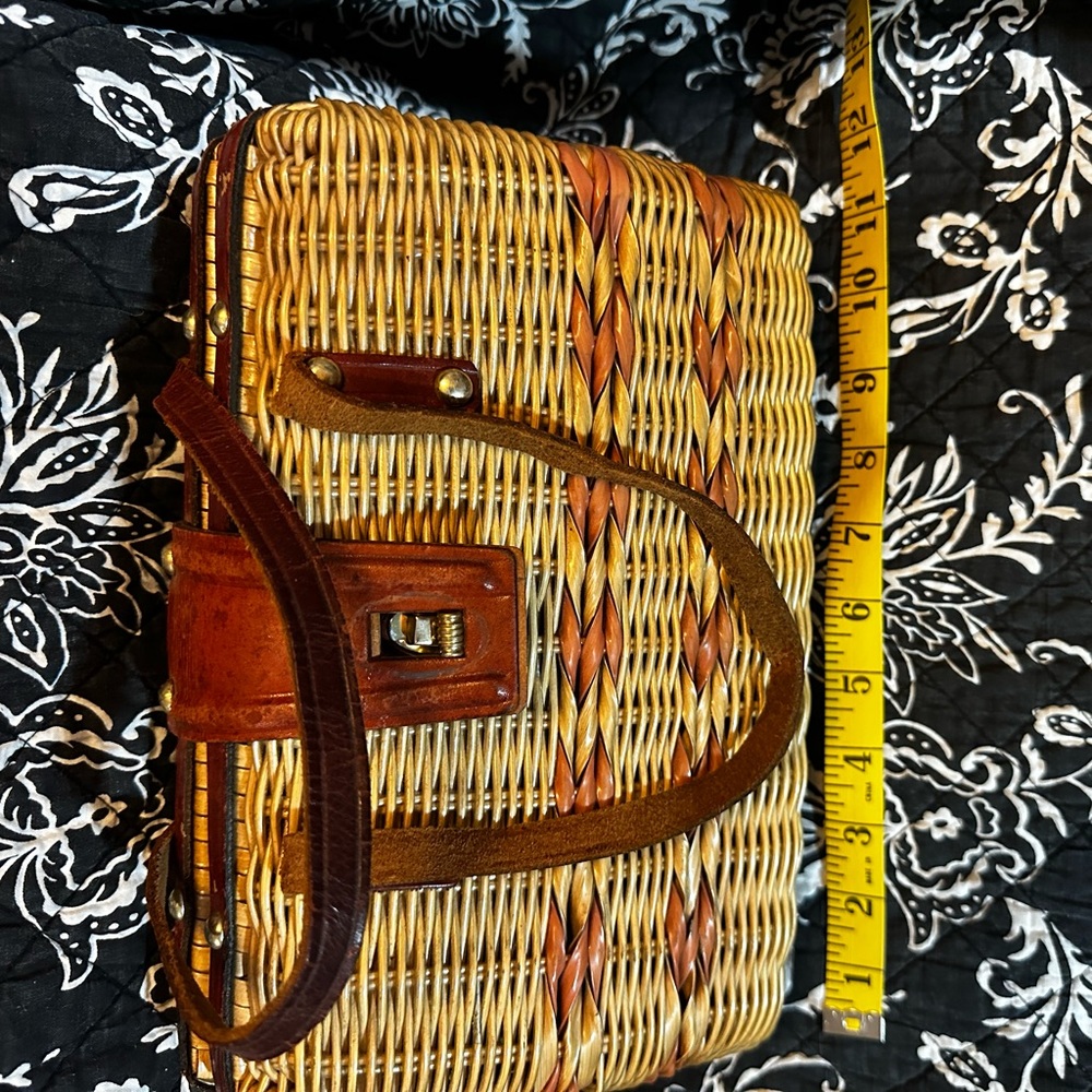 Vintage basket purse